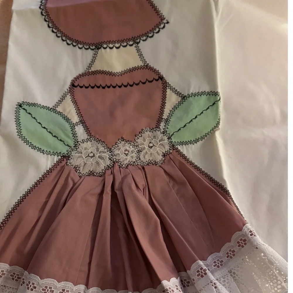 Vintage Southern Belle Applique King Pillowcase Set Pink Lace Cottagecore 2pc